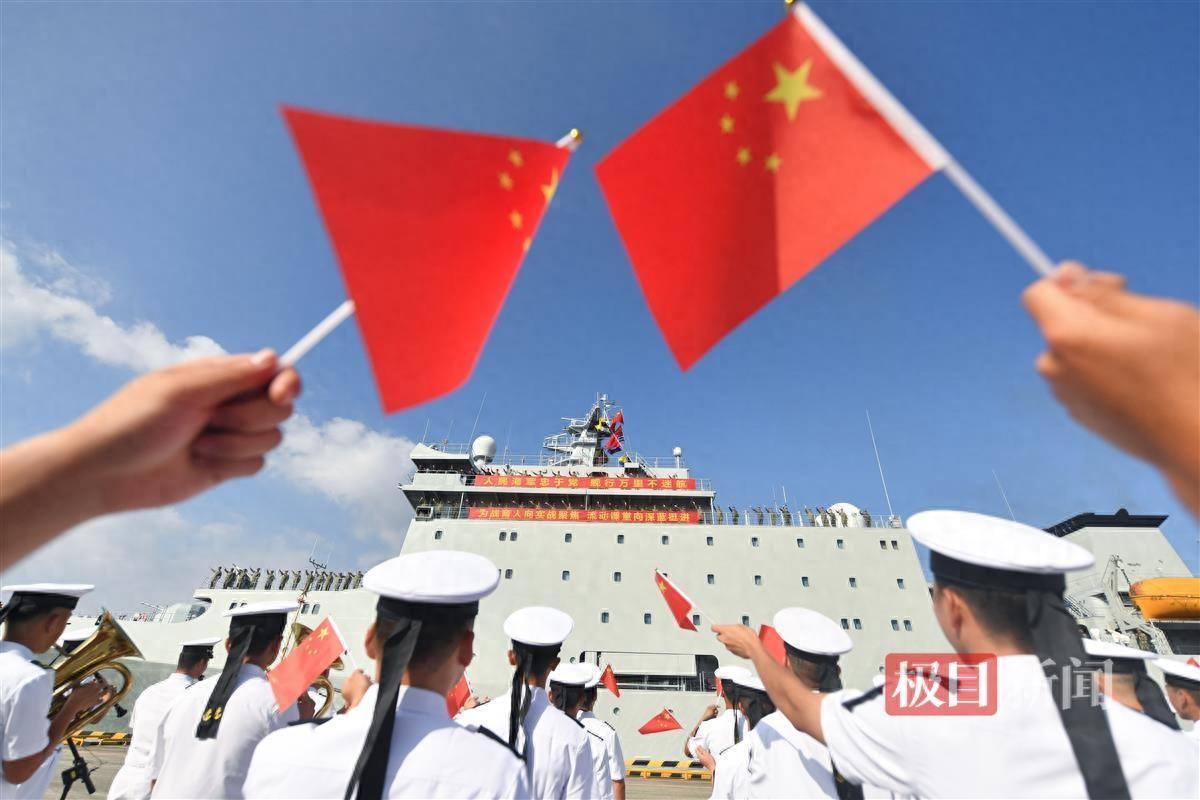 _最牛实习！海军工程大学900余名学生远海实习访问起航_最牛实习！海军工程大学900余名学生远海实习访问起航